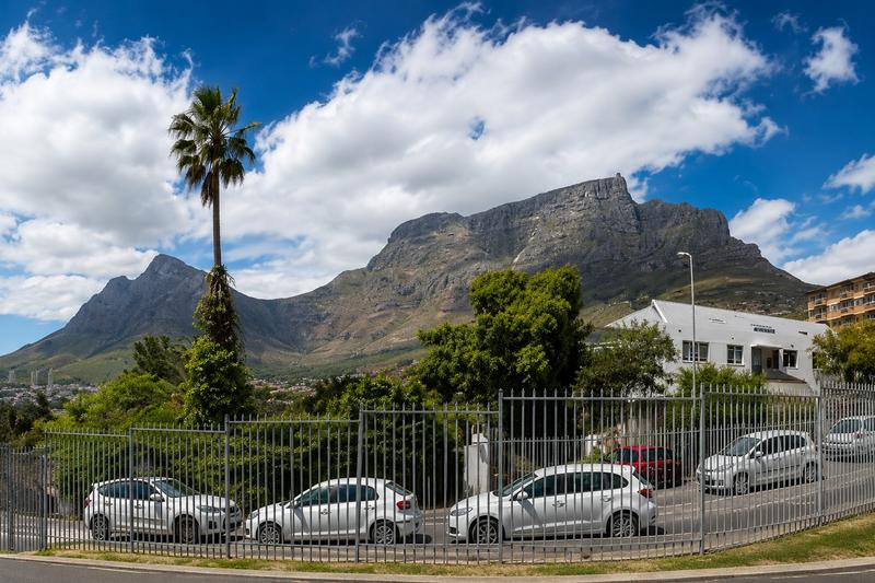 2 Bedroom Property for Sale in Gardens Western Cape